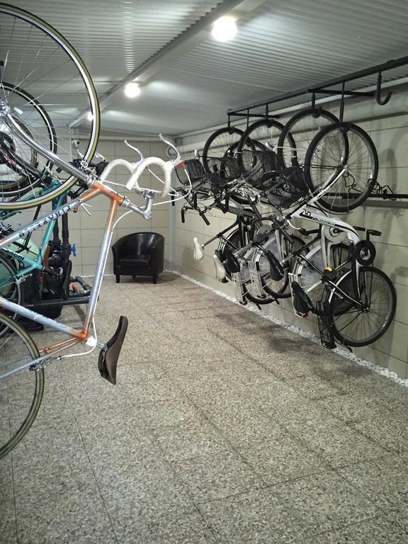 Residenza Le Due Torri Riva del Garda Exterior foto
