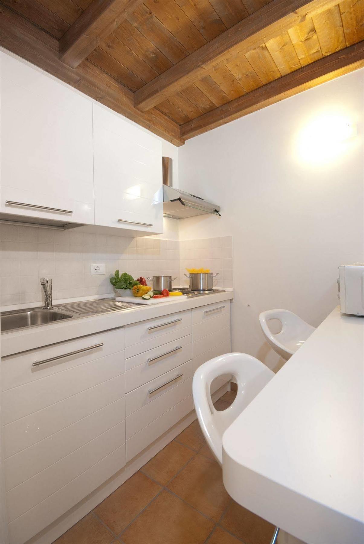 Residenza Le Due Torri Riva del Garda Exterior foto
